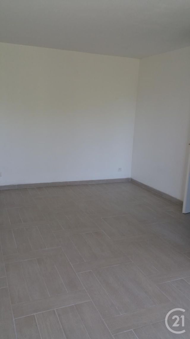 Appartement F2 à louer - 2 pièces - 40.15 m2 - MANTES LA JOLIE - 78 - ILE-DE-FRANCE - Century 21 La Mantoise