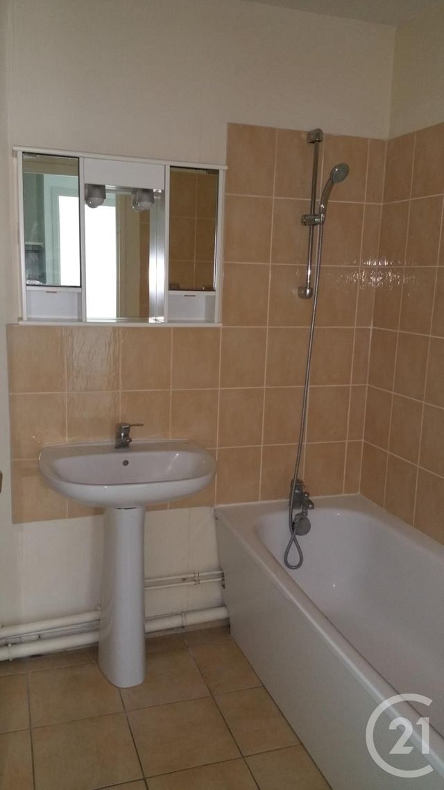 Appartement F2 à louer - 2 pièces - 40.15 m2 - MANTES LA JOLIE - 78 - ILE-DE-FRANCE - Century 21 La Mantoise