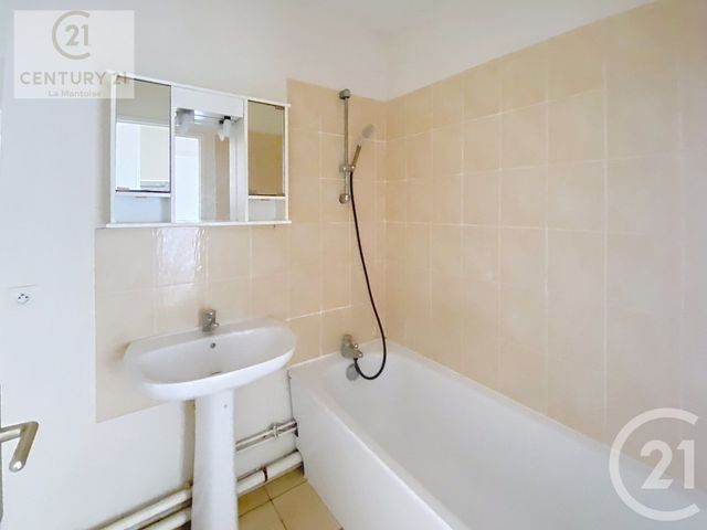 Appartement F2 à louer - 2 pièces - 40.15 m2 - MANTES LA JOLIE - 78 - ILE-DE-FRANCE - Century 21 La Mantoise