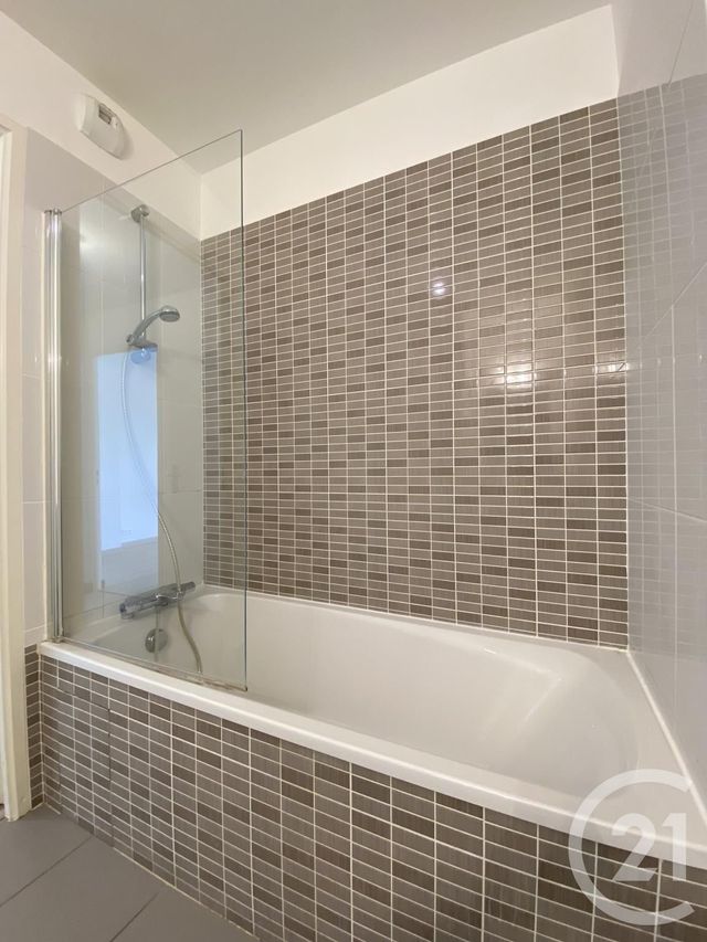Appartement F3 à louer - 3 pièces - 58.59 m2 - MANTES LA JOLIE - 78 - ILE-DE-FRANCE - Century 21 La Mantoise