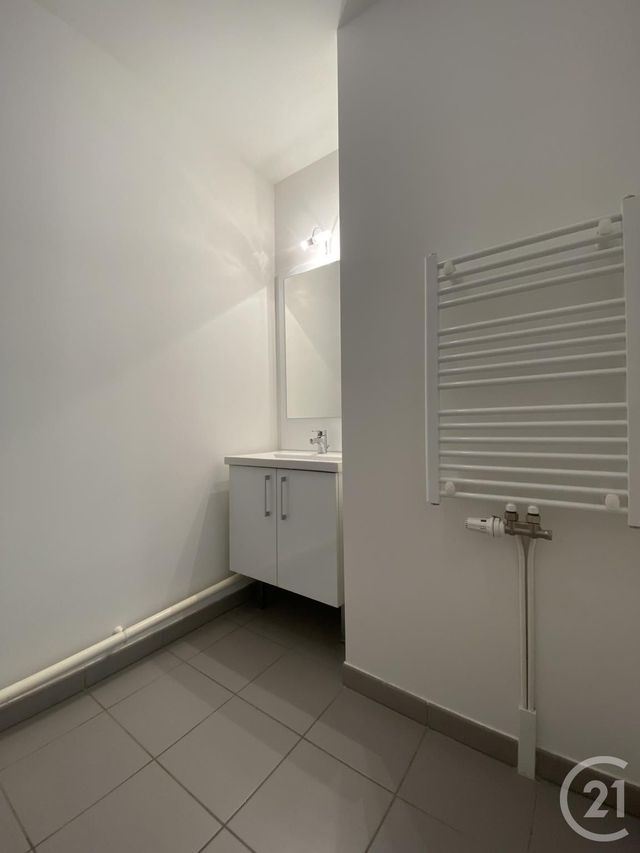 Appartement F3 à louer - 3 pièces - 58.59 m2 - MANTES LA JOLIE - 78 - ILE-DE-FRANCE - Century 21 La Mantoise