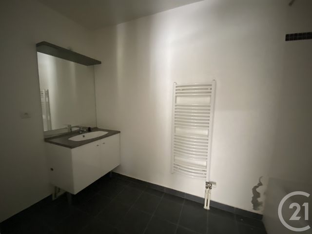 Appartement F2 à louer - 2 pièces - 45.8 m2 - MANTES LA JOLIE - 78 - ILE-DE-FRANCE - Century 21 La Mantoise