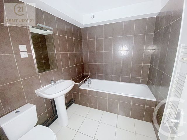 Appartement à louer - 2 pièces - 34.81 m2 - MANTES LA JOLIE - 78 - ILE-DE-FRANCE - Century 21 La Mantoise