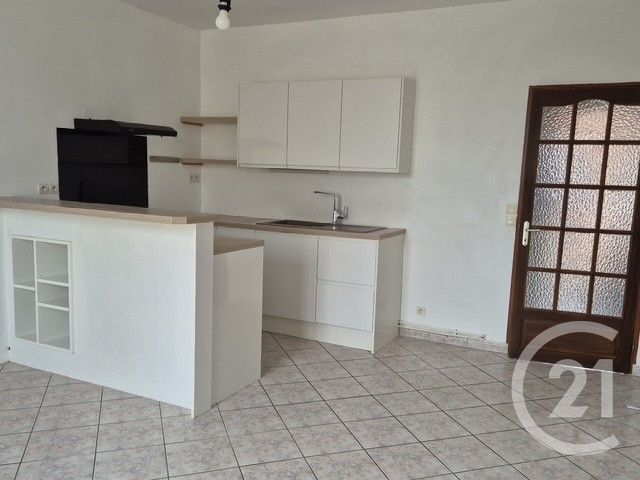 Appartement F3 à louer - 3 pièces - 61.13 m2 - PERDREAUVILLE - 78 - ILE-DE-FRANCE - Century 21 La Mantoise